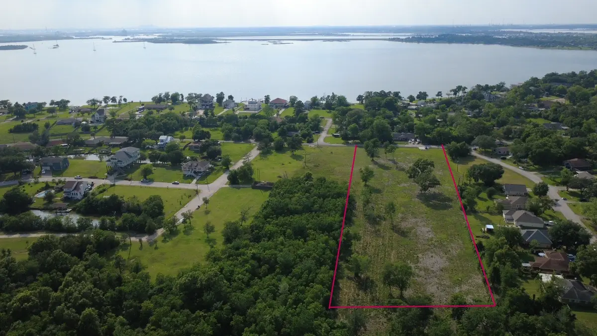 98 Yaupon Drive, Baytown, TX 77520 - #1