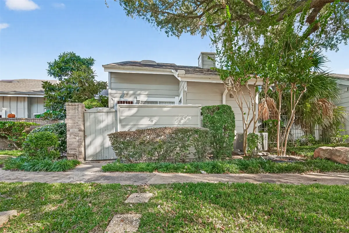 13040 Greenway Chase Court #3040, Houston, TX 77072 - Image #1
