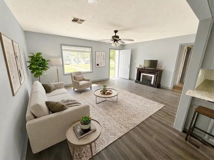 1301 Fairview Drive, Alvin, TX 77511 - #2