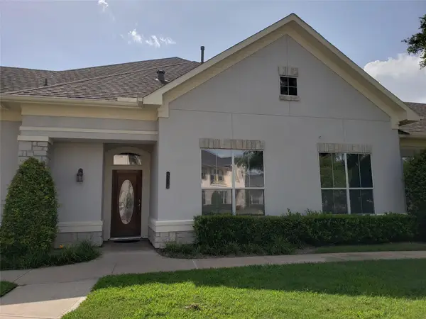 4330 Lake Run Drive, Sugar Land, TX 77459