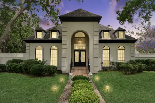 8302 Candlegreen Lane, Houston, TX 77071