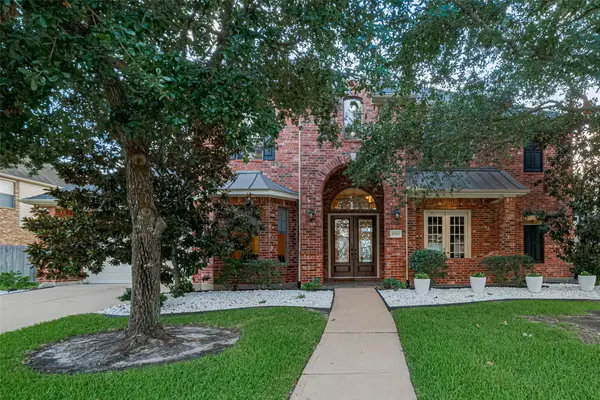 8707 Crossriver Lane, Houston, TX 77095