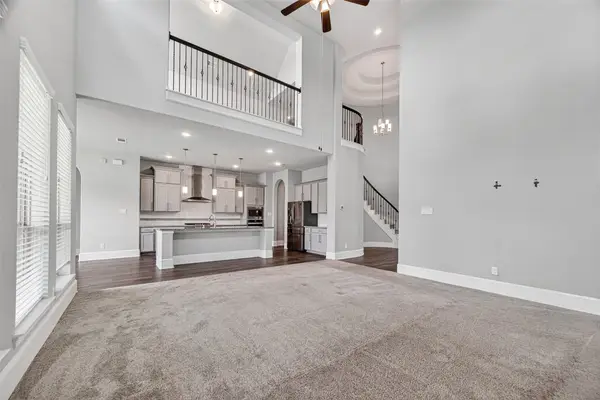 3919 Pinecrest Peak Drive, Spring, TX 77386