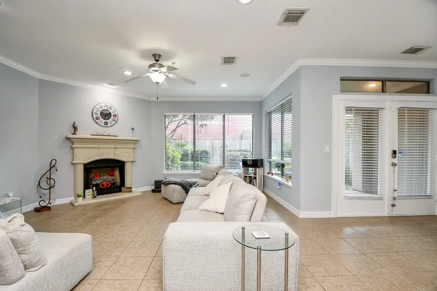 4212 Stonebridge Drive, Missouri City, TX 77459 - Image #3