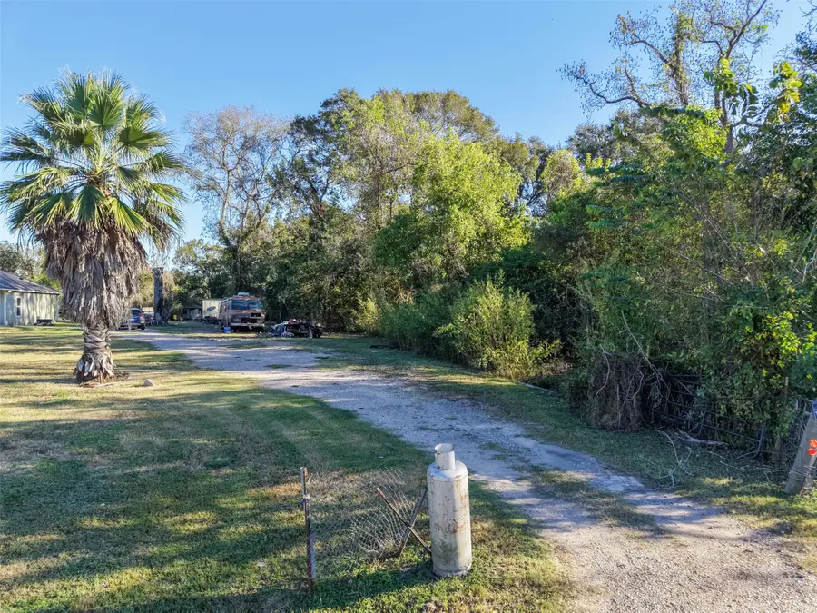 1836 County Road 318, Brazoria, TX 77422 - #2
