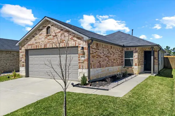 2139 Twisted Cedar Court, Conroe, TX 77301