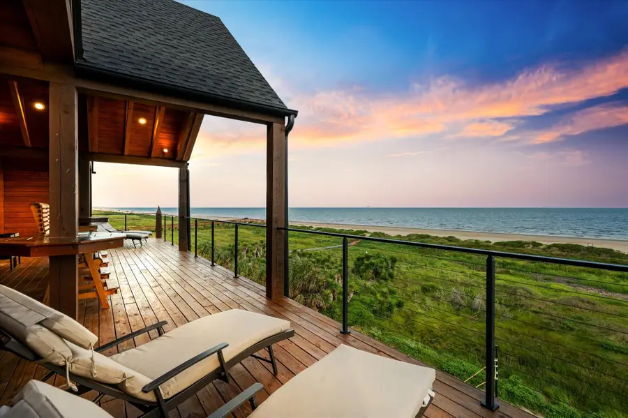 342 Atkinson Street, Crystal Beach, TX 77650 - #3