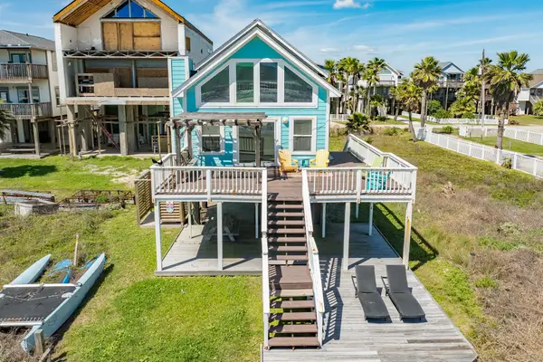 11215 Bernice Drive, Galveston, TX 77554