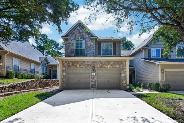 18 Valley Oaks Circle, The Woodlands, TX 77382