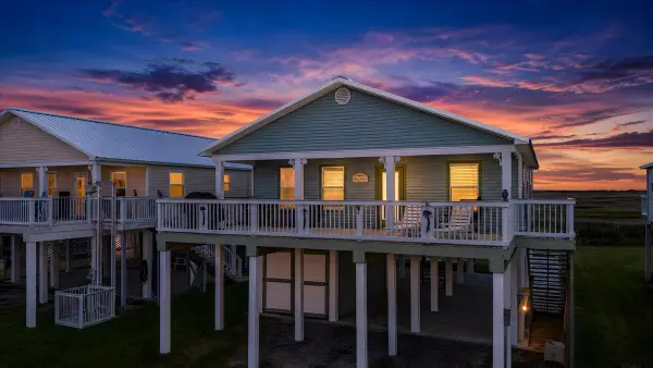 2927 Blue Water Highway, Surfside Beach, TX 77541