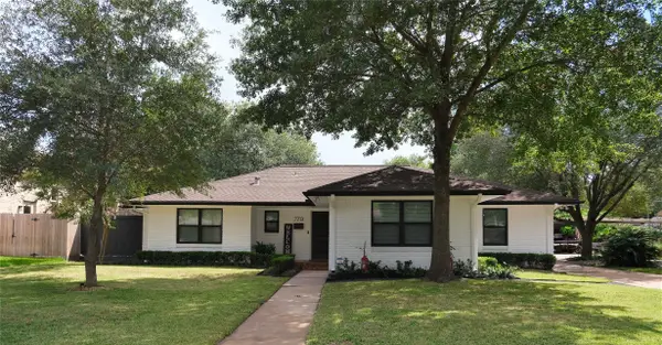 7713 Valley View Lane, Houston, TX 77074