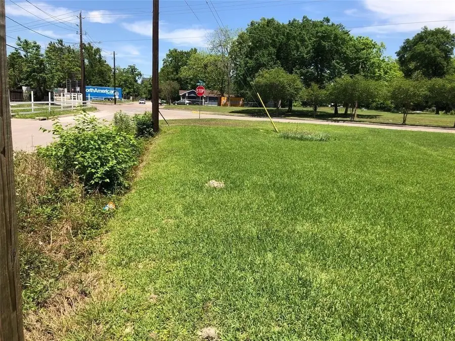 6660 Tuskegee Street, Houston, TX 77091 - #3