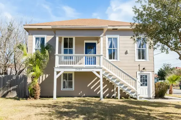 2424 38th Street, Galveston, TX 77550