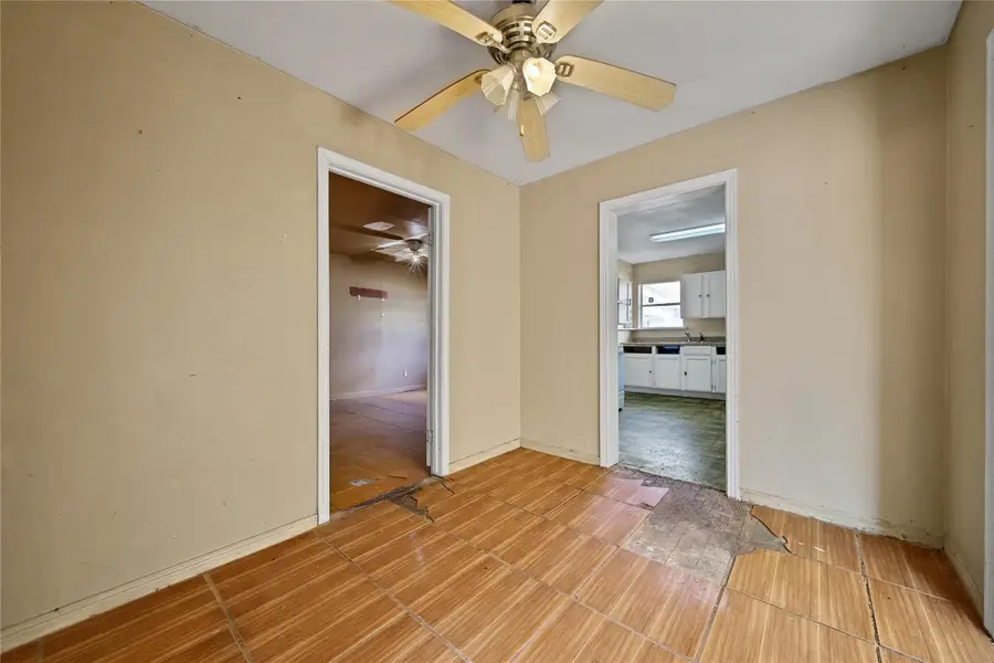 5774 Belarbor Street, Houston, TX 77033 - #3