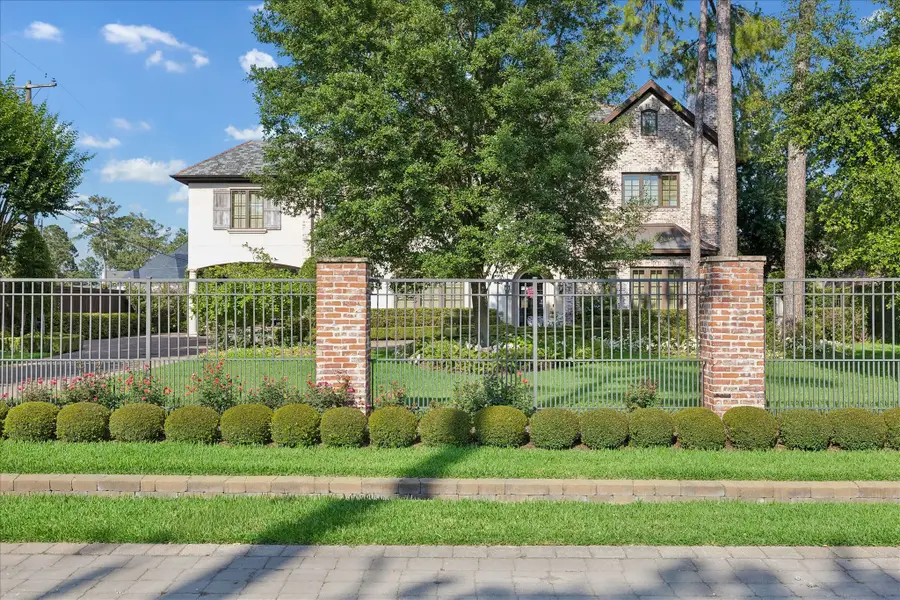724 W Friar Tuck Lane, Houston, TX 77024 - #2