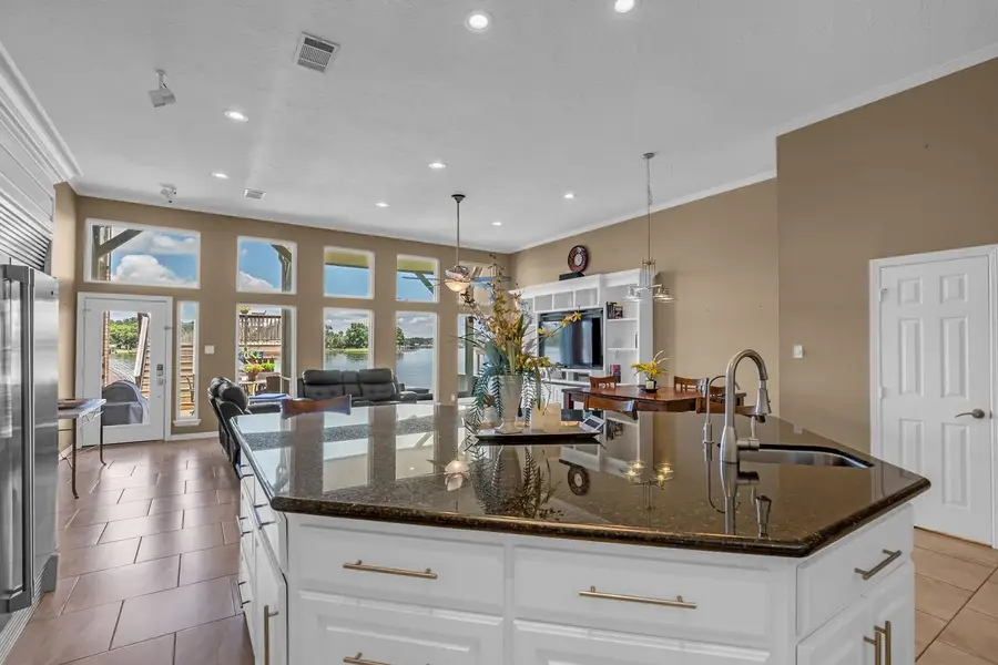 1234 Lake View Drive, Montgomery, TX 77356 - #2