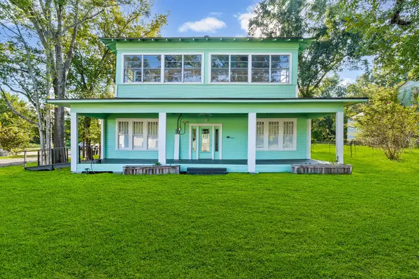 303 S Washington Avenue, Livingston, TX 77351