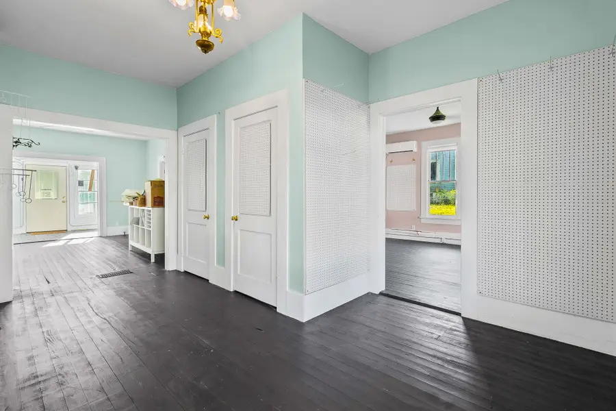 303 S Washington Avenue, Livingston, TX 77351 - #3