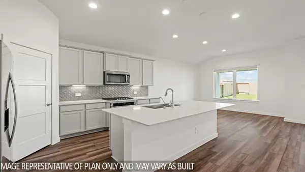 429 Summerset Landing Court, Conroe, TX 77304