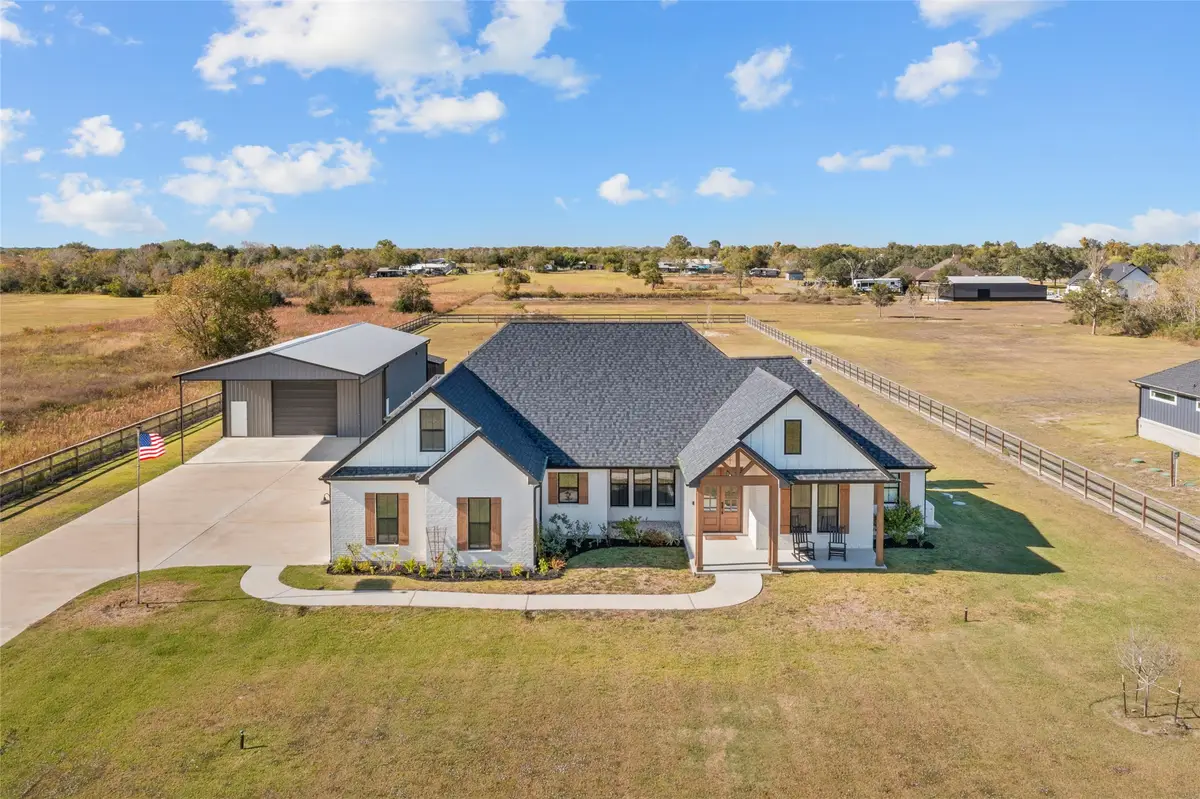 12902 Vacek Road, Santa Fe, TX 77517 - Image #1