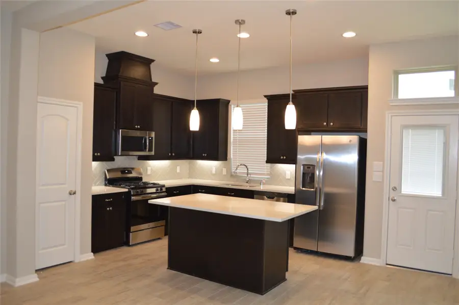 28043 Rocky Heights Dr, Spring, TX 77386 - Image #3