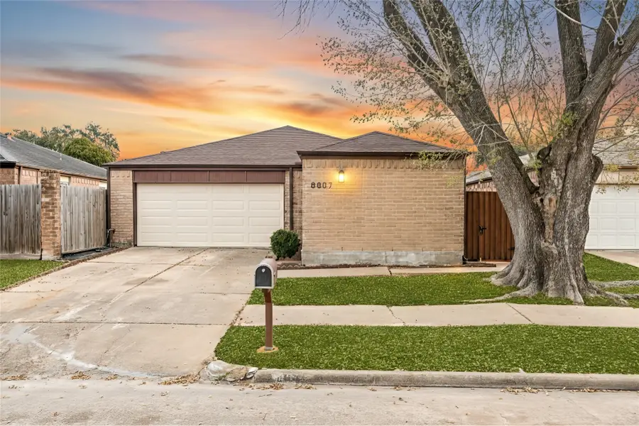 8807 Belle Glen Drive, Houston, TX 77099 - #3