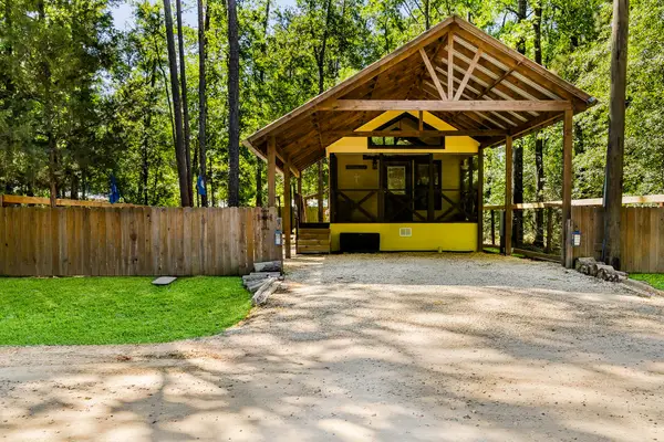 709 Alta Vista Drive, Livingston, TX 77351