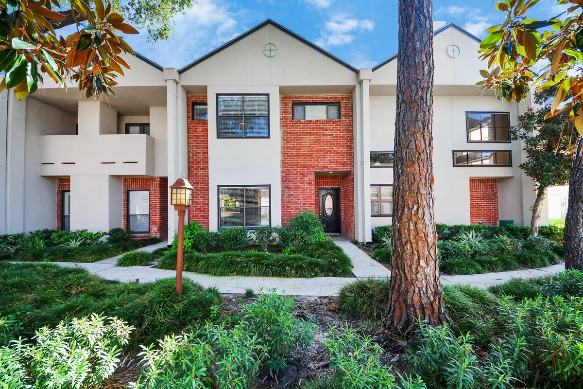 2468 Bering Drive, Houston, TX 77057 - Image #1