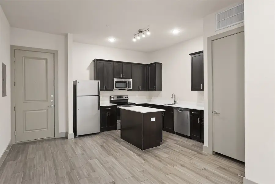 4509 Mount Vernon Street #7, Houston, TX 77006 - Image #2