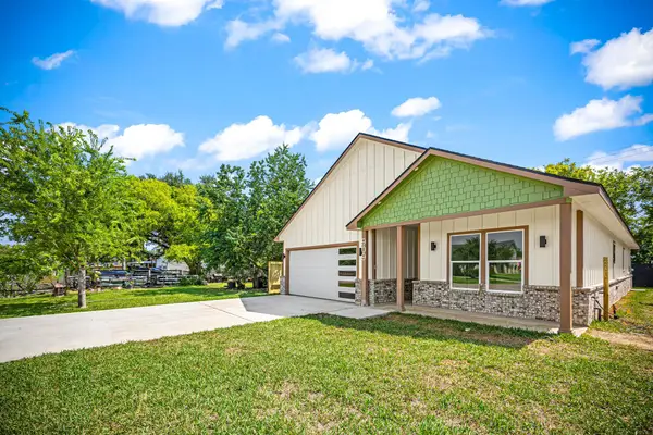 909 Santa Anna Lane, La Porte, TX 77571