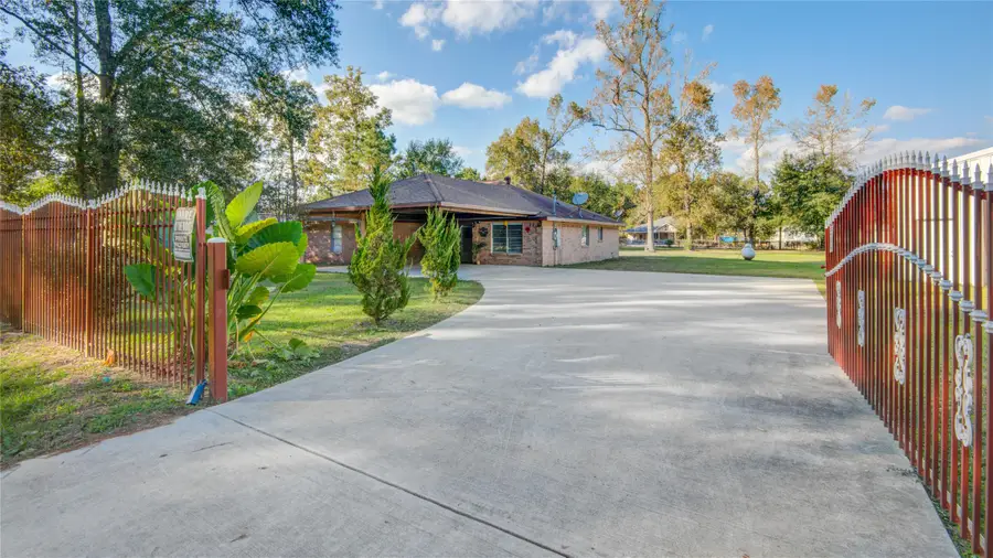 26961 Lantern Lane, New Caney, TX 77357 - Image #3