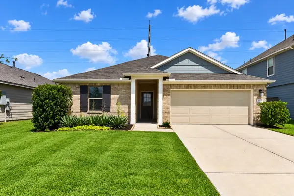 26563 Eternal Drive, La Marque, TX 77568