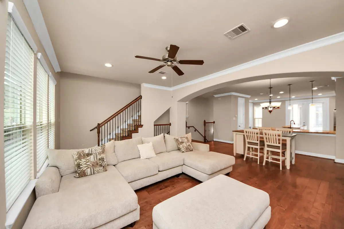 10805 N Kyler Oaks Place, Houston, TX 77043 - Image #1