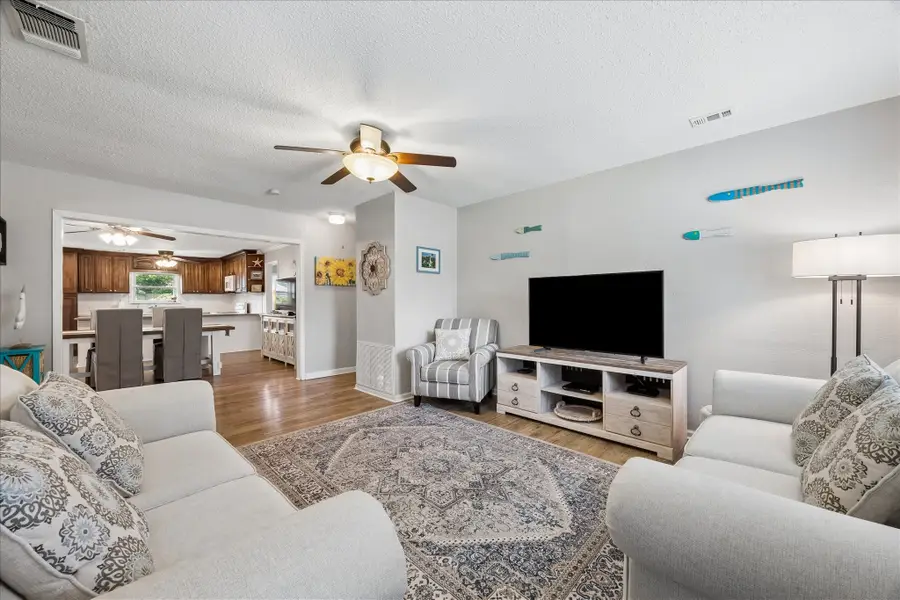 126 Dolphin, Galveston, TX 77550 - #3