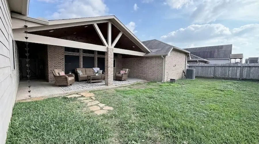 2504 Rosa Rita Drive, League City, TX 77573 - Image #3