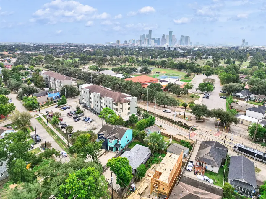 3911 Kennon Street #A, Houston, TX 77009 - #2