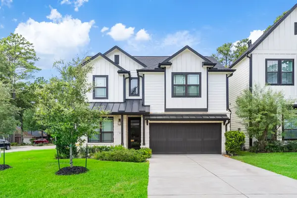 15 Honeycomb Ridge Place, The Woodlands, TX 77380