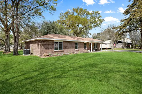 16746 Main Street, Splendora, TX 77372