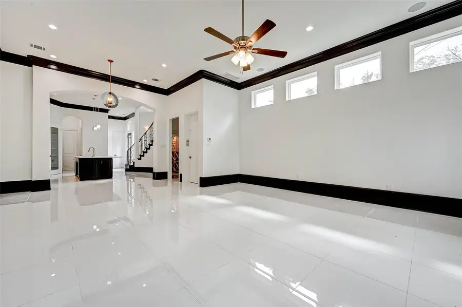 825 W 16th Street #A, Houston, TX 77008 - Image #2