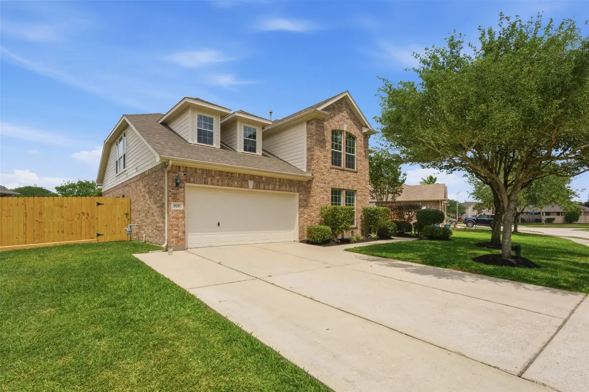 929 Bay Sky Way, Seabrook, TX 77586 - #1