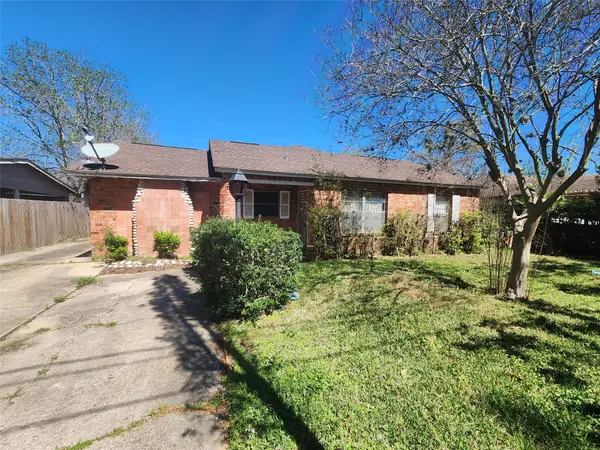 8413 Darlington Drive, Houston, TX 77028