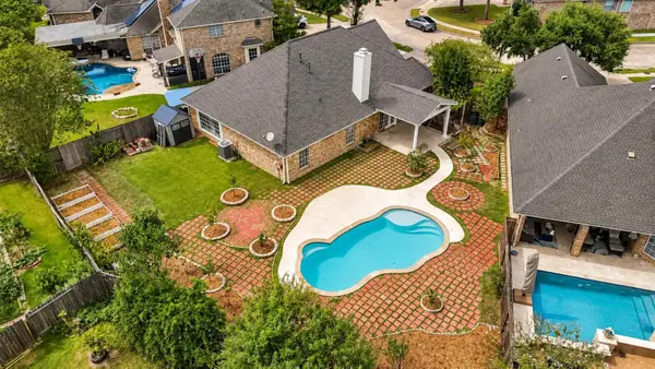2611 Oxhill Court, Pearland, TX 77584