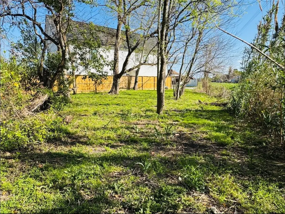 0 Dayton, Houston, TX 77012 - #1