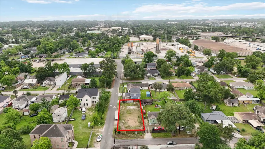 230 Wallace Street, Houston, TX 77022 - #2