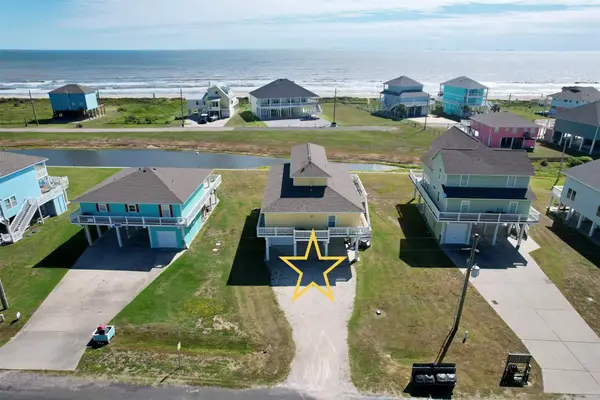 3170 Sea Castle Drive, Crystal Beach, TX 77650