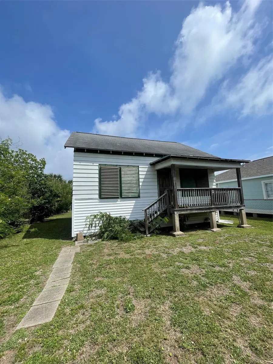 4618 Avenue Q 1/2, Galveston, TX 77551 - #2