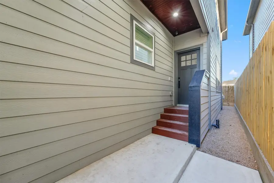 4208 Castor #A, Houston, TX 77022 - Image #2