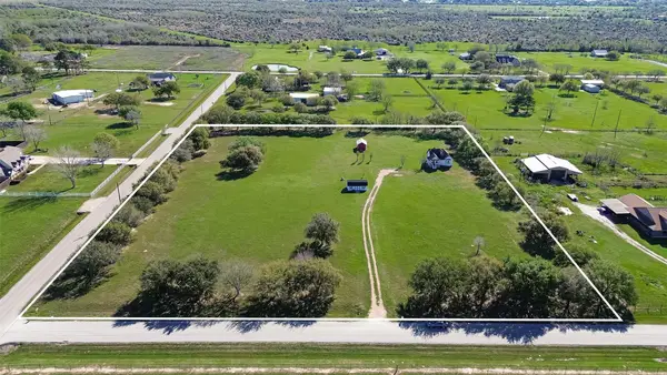 6607 S Mallard Drive, Fulshear, TX 77441