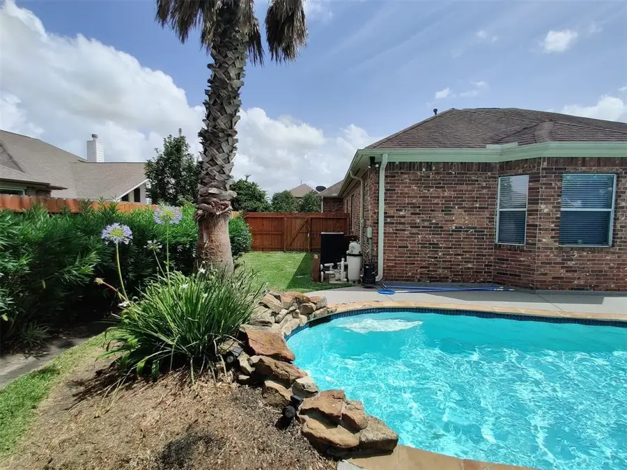 13401 Indigo Sands Drive, Pearland, TX 77584 - Image #2