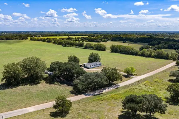 4852 Skull Creek Road, Fayetteville, TX 78940